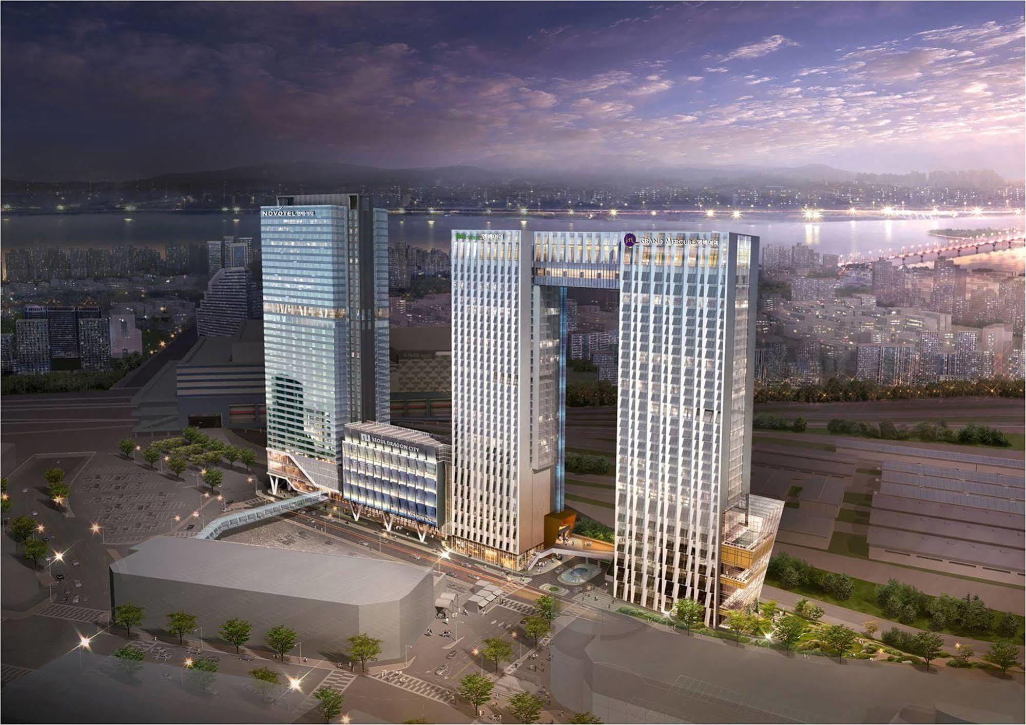 Ibis Styles Ambassador Seoul Yongsan Hotel Exterior foto